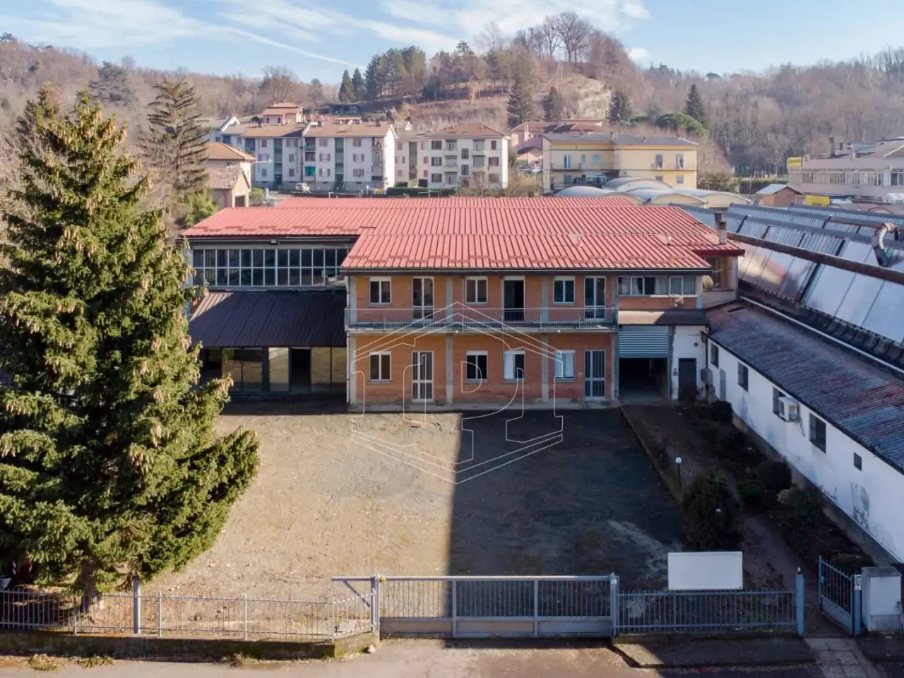 Capannone in Strada Novi, Ovada, {3} - Foto 1