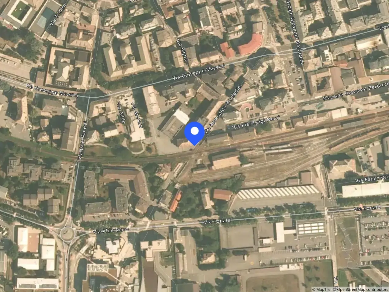 Magazzino in Via Bonfadini, Sondrio, {3} - Foto 1
