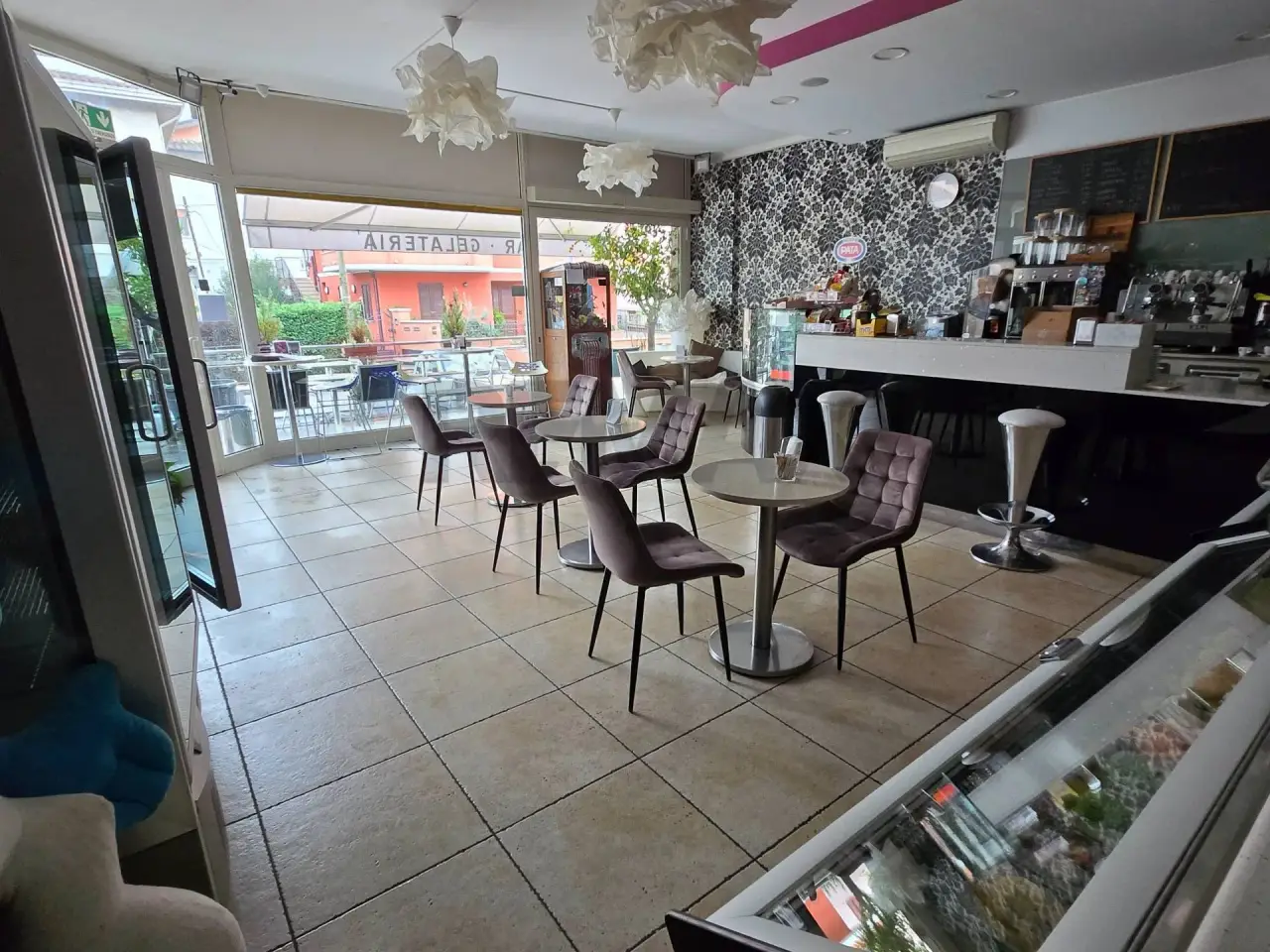 Bar in , San Marino, {3} - Foto 2