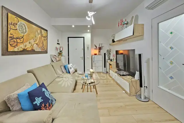 3-room flat in {3}, - Photo 1