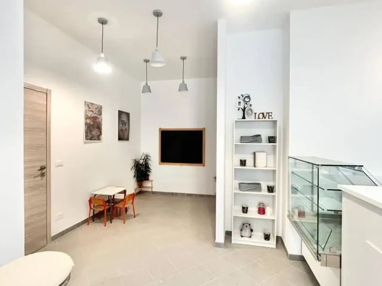 Locale commerciale in Via Ludovico Ariosto 14, Genova, {3} - Foto 1