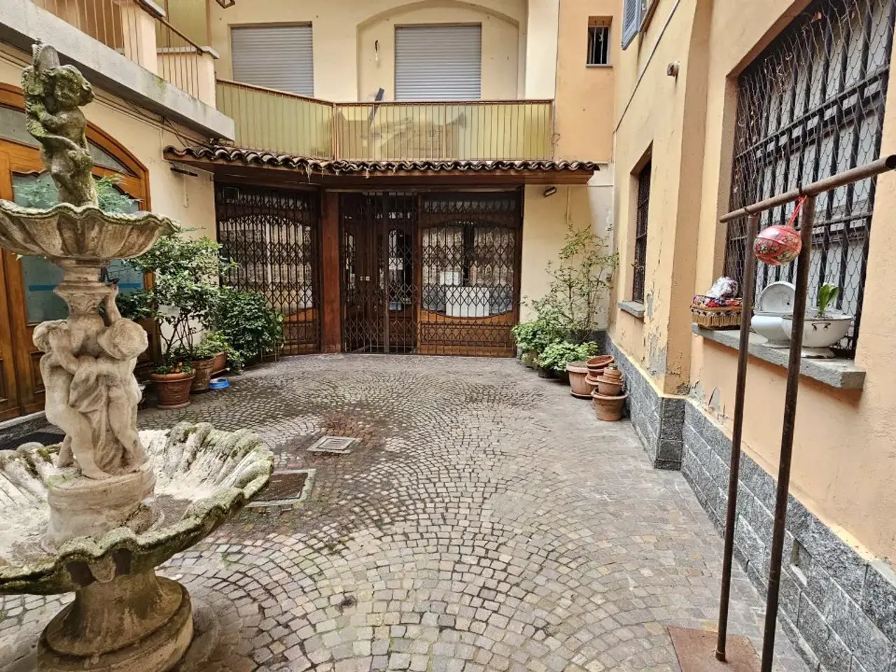 Negozio in Corso Vittorio Alfieri 281, Asti, {3} - Foto 1