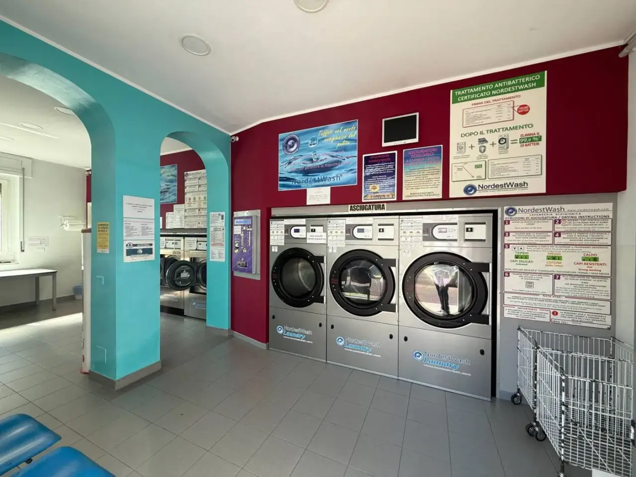 Locale commerciale in Via Caduti Bollatesi, Bollate, {3} - Foto 1