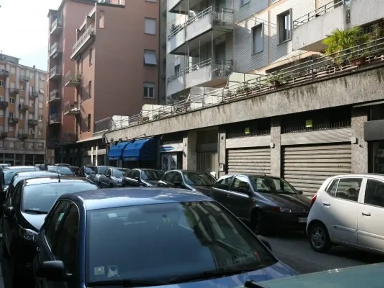 Negozio in Via Francesco Anzani 27, Como, {3} - Foto 2