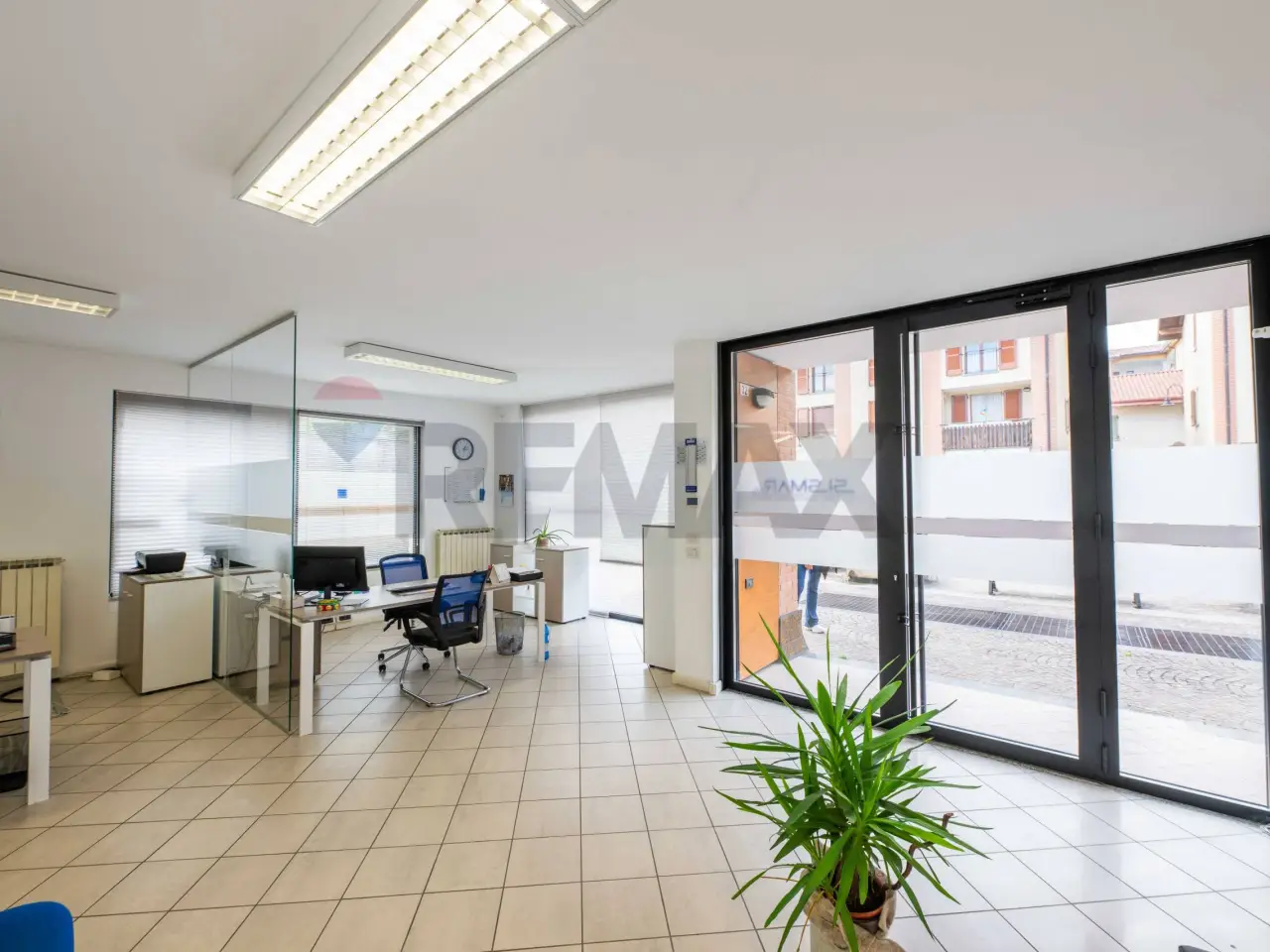 Ufficio in Via Arciprete Rota 26/28, Lallio, {3} - Foto 1
