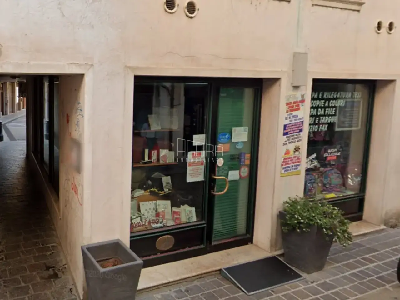 Negozio in Via Nino Bedendo 14, Rovigo, {3} - Foto 1