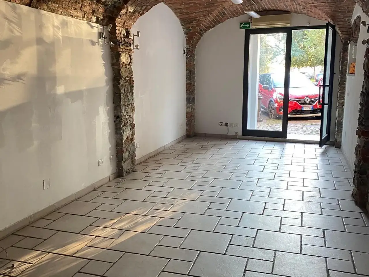 Negozio in , Sarzana, {3} - Foto 1