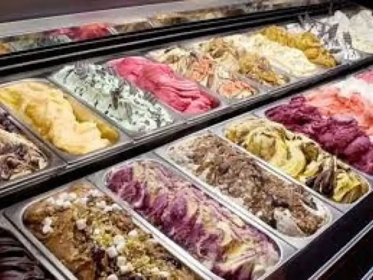 Gelateria in Via Giuseppe Mazzini, Verona, {3} - Foto 2