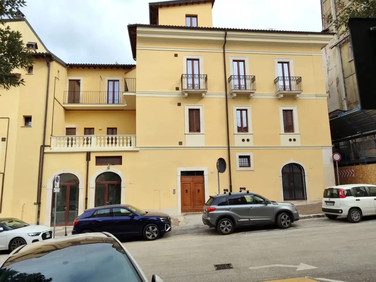 Negozio in Via Sallustio 7/9, L'Aquila, {3} - Foto 1