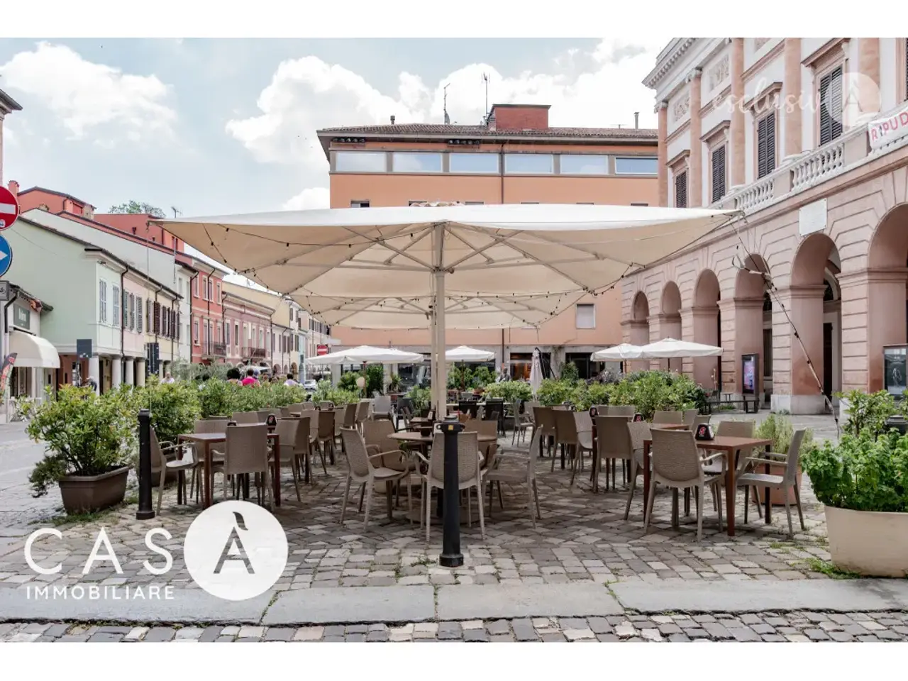 Bar - Ristorante in Piazza Guidazzi, Cesena, {3} - Foto 2