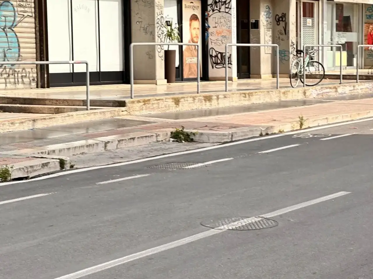 Negozio in , Bari, {3} - Foto 2