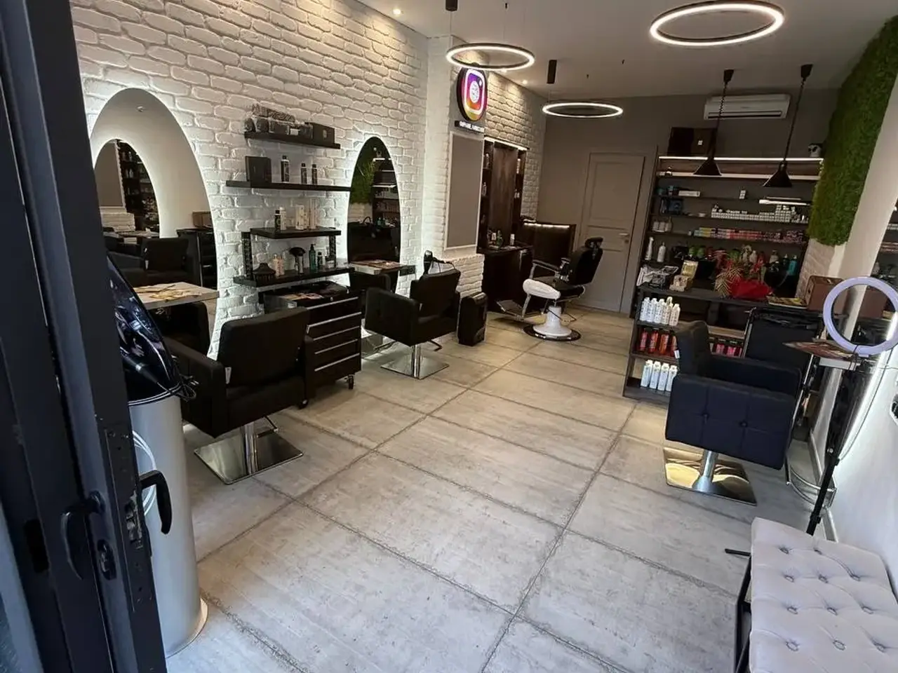 Esercizio commerciale in Via Appia Nuova 637b, Roma, {3} - Foto 2