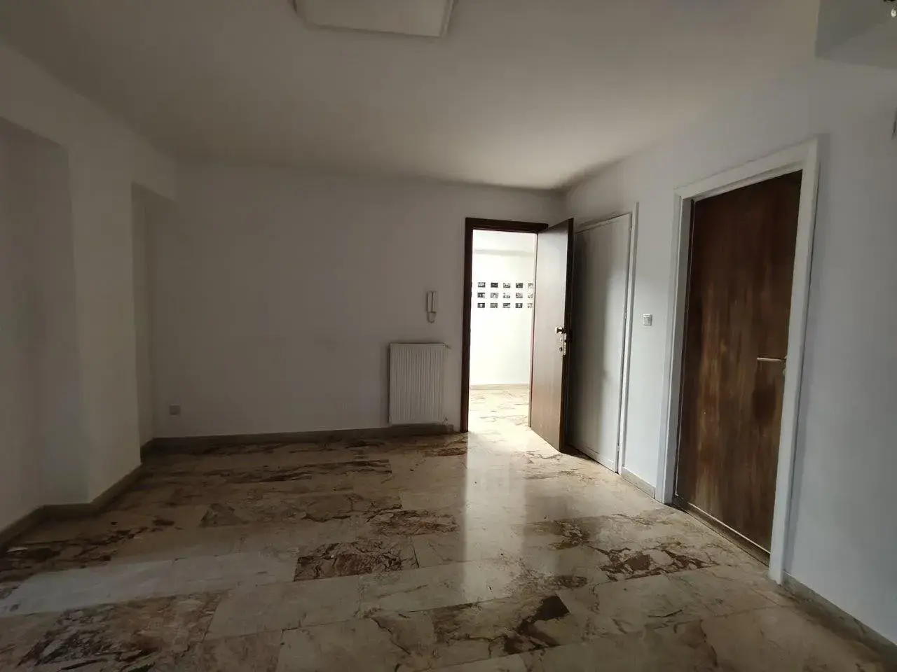 Ufficio in Corso Umberto I 99, Bagheria, {3} - Foto 1