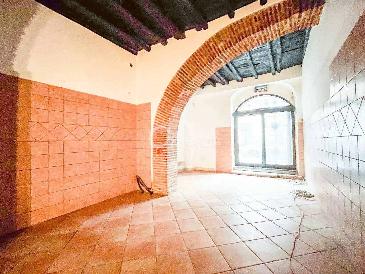Negozio in Via Italo Belardi 33, Genzano Di Roma, {3} - Foto 2