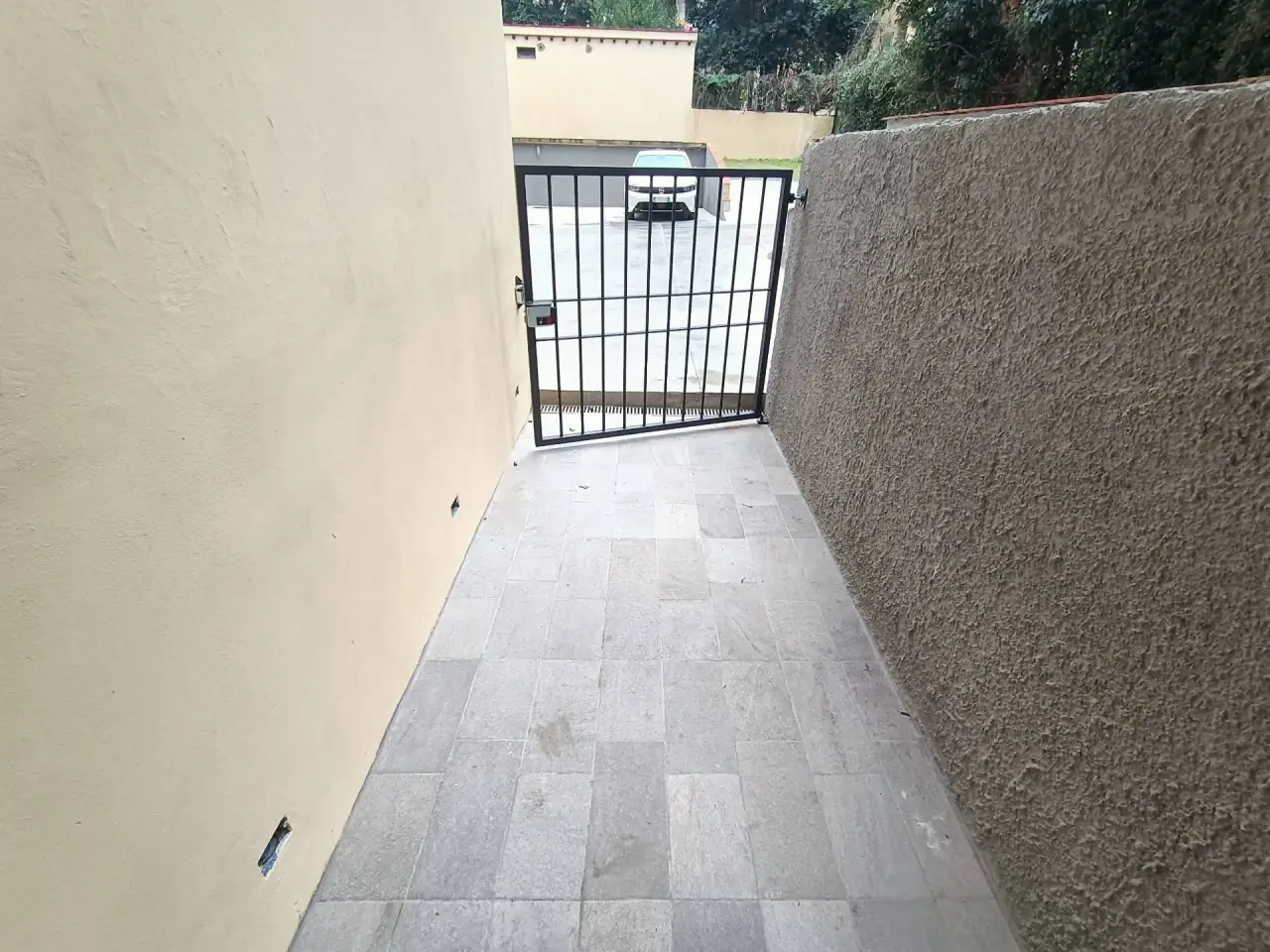 Magazzino in Via Maragliano, Firenze, {3} - Foto 2