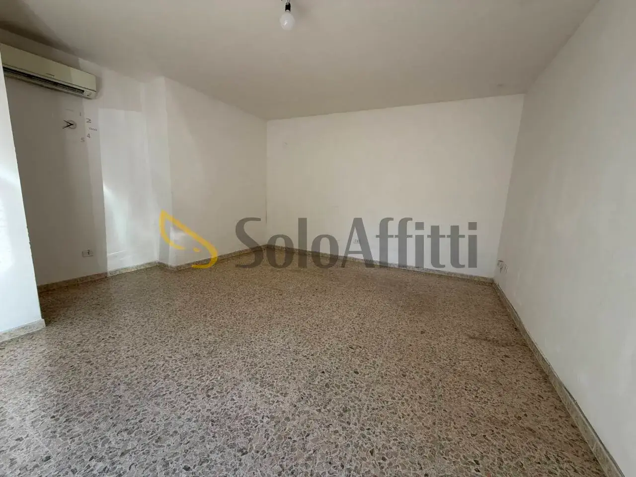 Negozio in Via Giacomo Puccini 104, Frosinone, {3} - Foto 2
