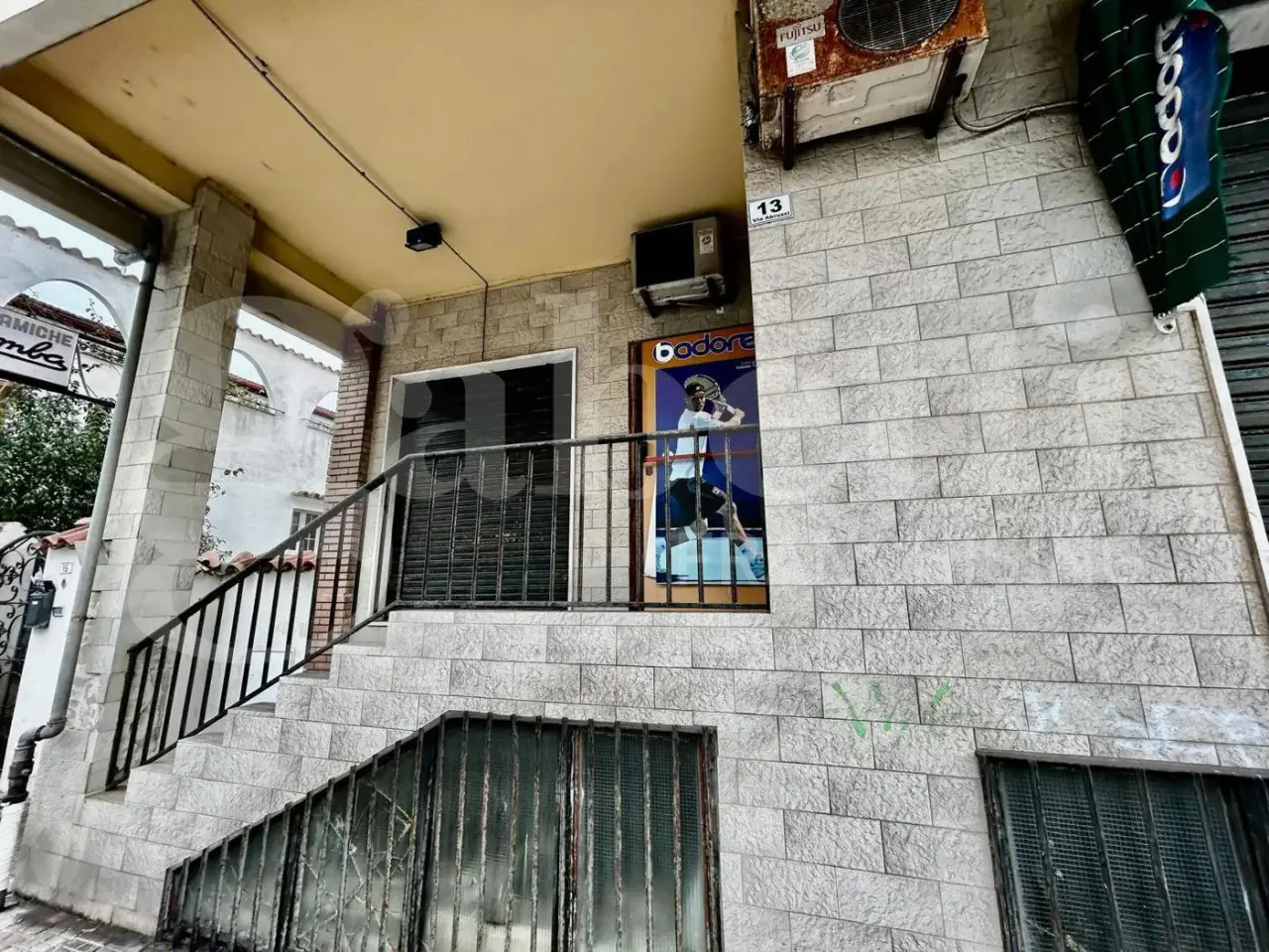 Esercizio commerciale in Via Abruzzi Sn, Cagliari, {3} - Foto 1