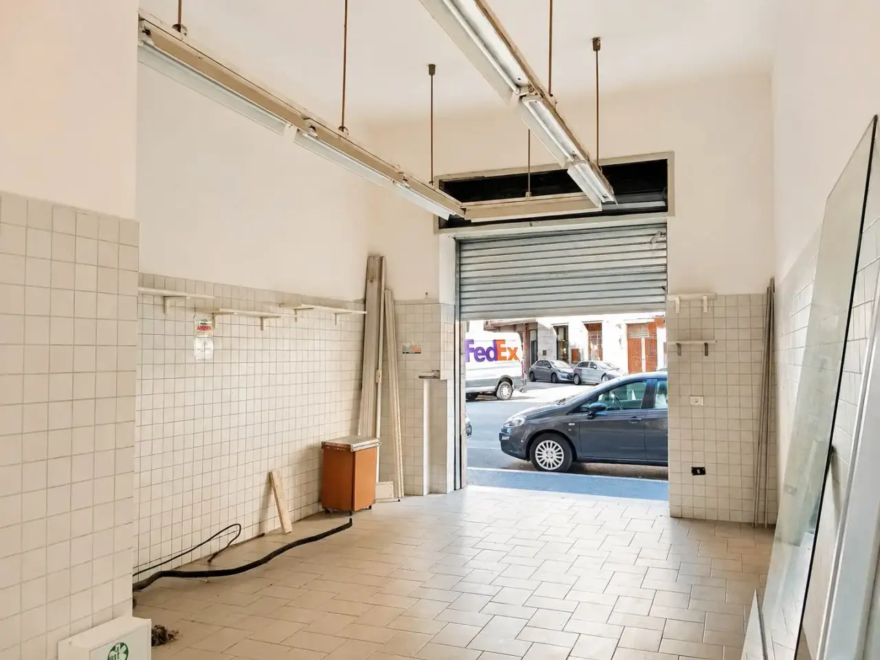 Negozio in Via I° Maggio, Terni, {3} - Foto 1