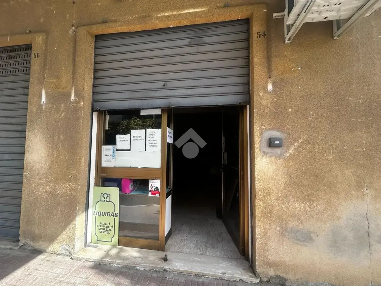 Negozio in Via degli Albanesi 1, Corigliano-Rossano, {3} - Foto 1