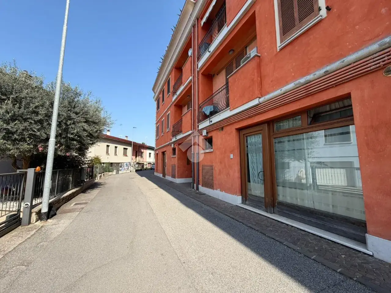 Negozio in Via Umberto Treccani 5, Carpenedolo, {3} - Foto 1