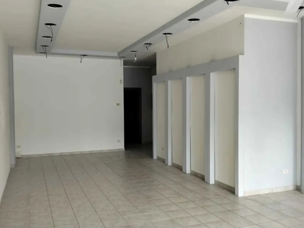 Abbigliamento in Via Tavoleto, Misano Adriatico, {3} - Foto 2