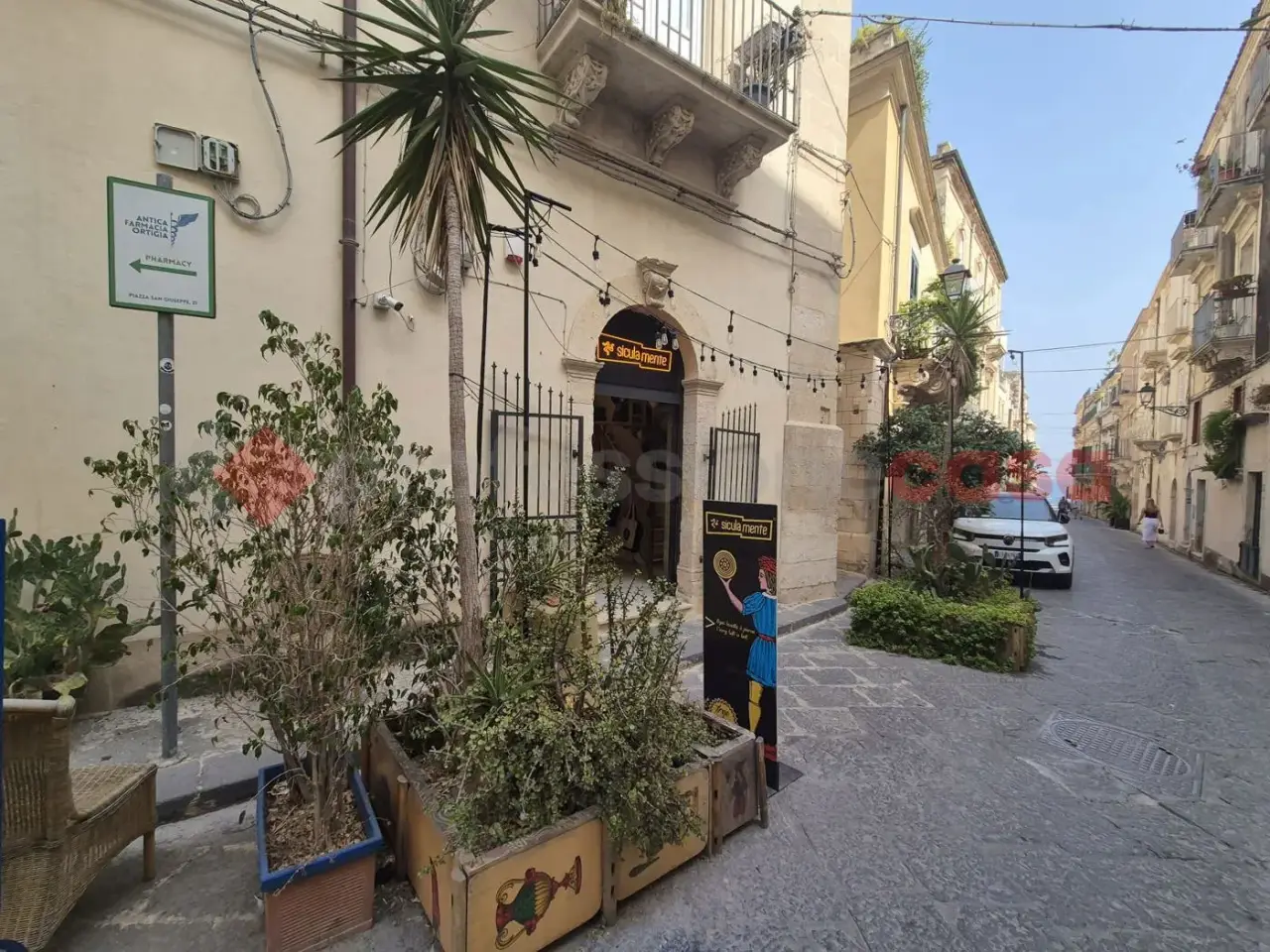 Esercizio commerciale in Via Roma 93, Siracusa, {3} - Foto 1