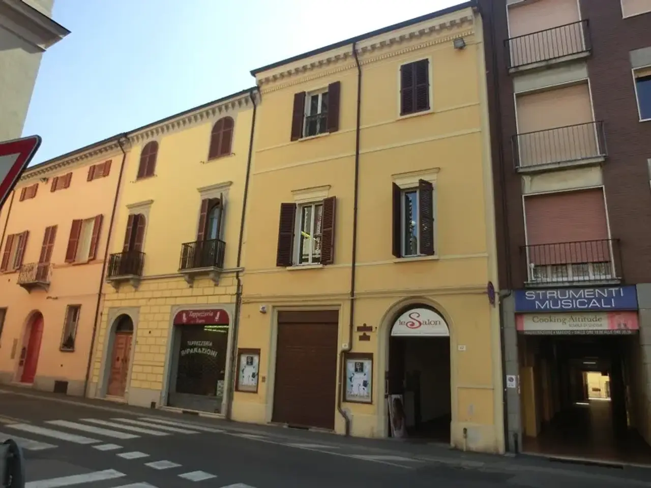 Negozio in Via Emilia 49, Imola, Centro Storico, Imola, {3} - Foto 1