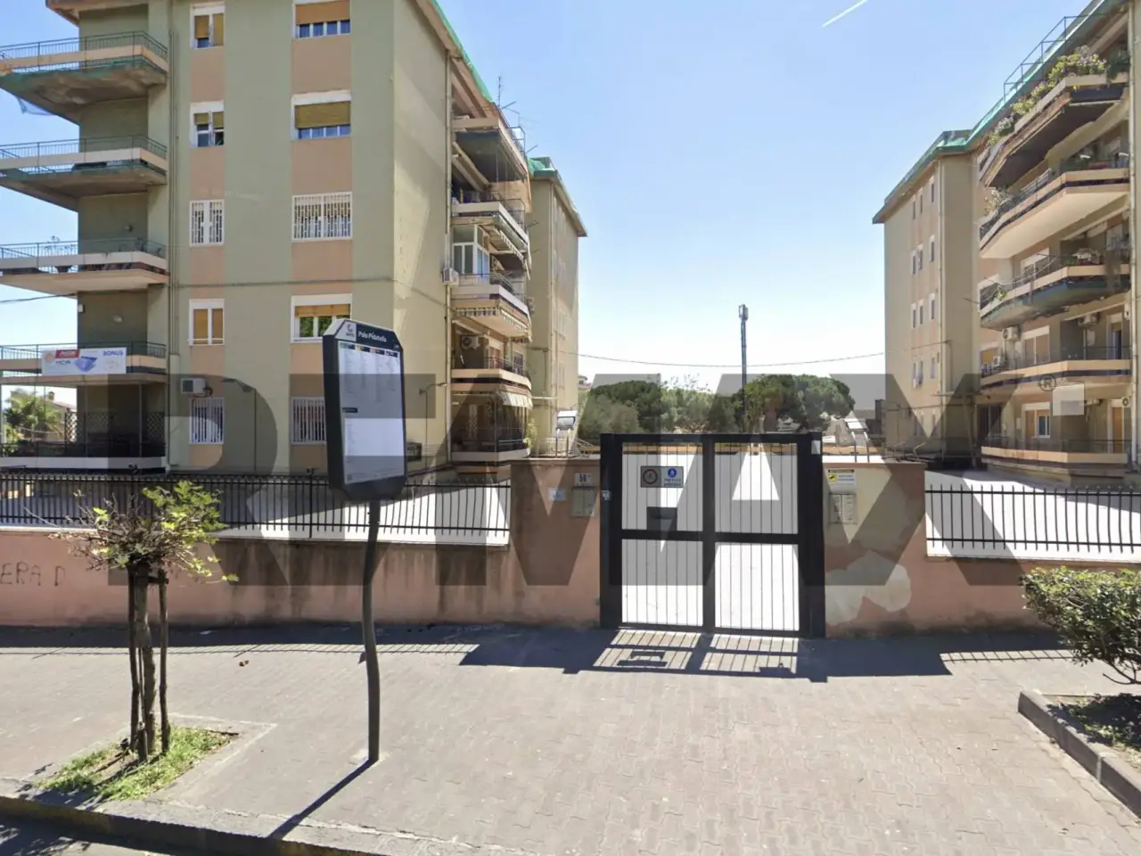 Magazzino in Via Pidatella 263, Catania, {3} - Foto 1