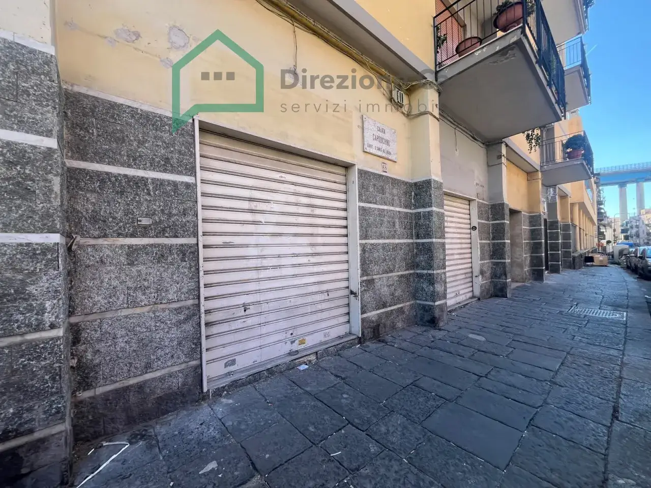 Negozio in Calata Capodichino, Napoli, {3} - Foto 1
