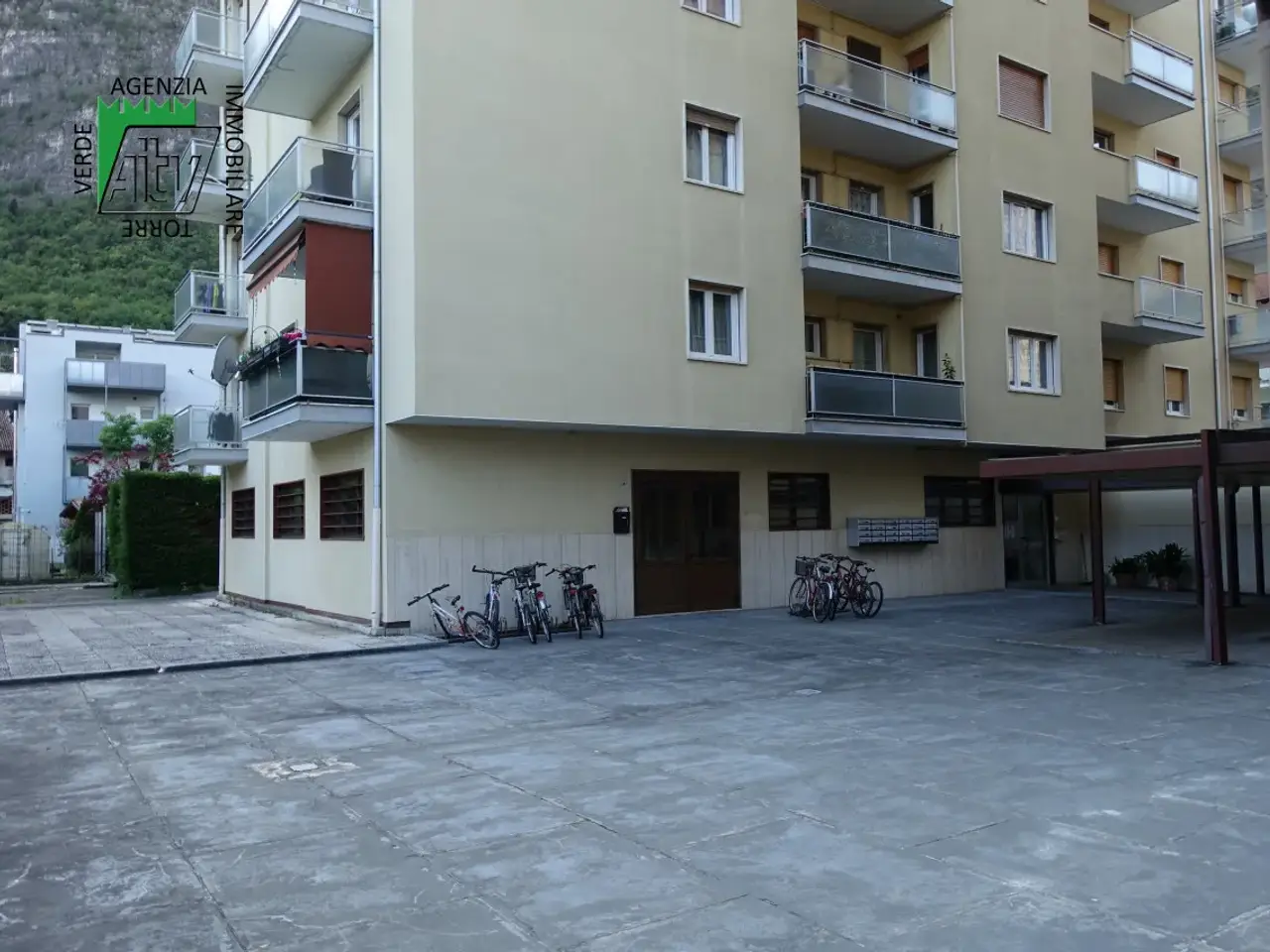 Ufficio in Mezzolombardo, Via a. De Varda, Mezzolombardo, {3} - Foto 2