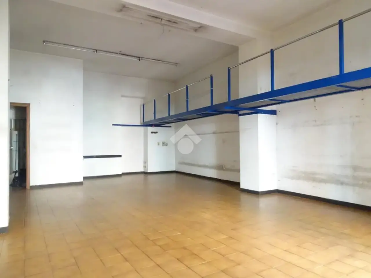 Negozio in Via Carlo Alberto 64, Alessandria, {3} - Foto 1