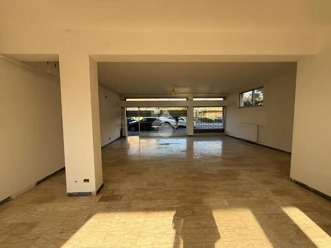 Negozio in Via Castiglione delle Stiviere 22, Castiglione Delle Stiviere, {3} - Foto 1