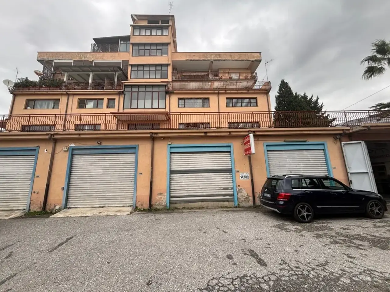 Magazzino in Via del Progresso, Lamezia Terme, Catanzaro, Lamezia Terme, {3} - Foto 1