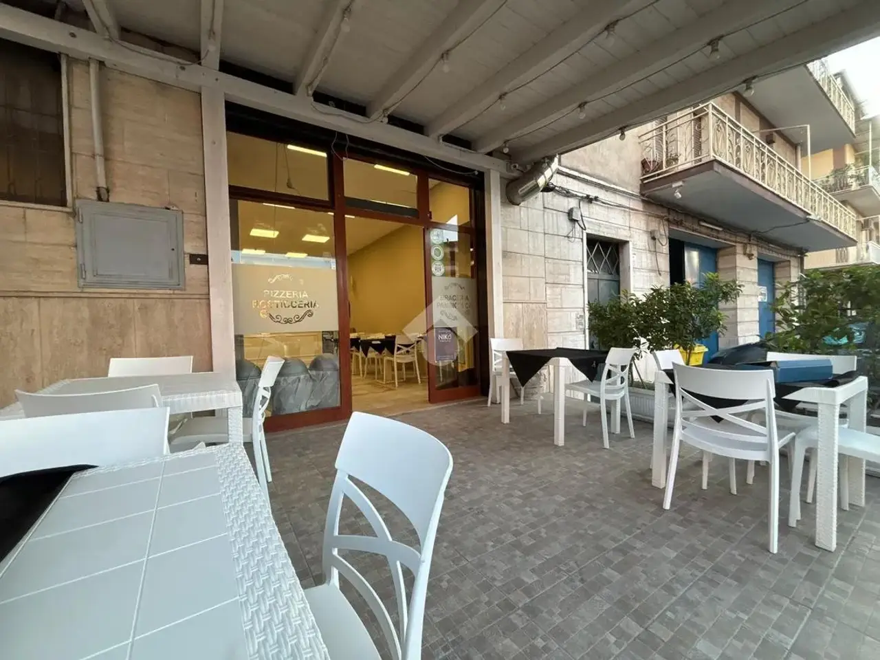 Negozio in Viale di Ponente 125, Cerignola, {3} - Foto 1