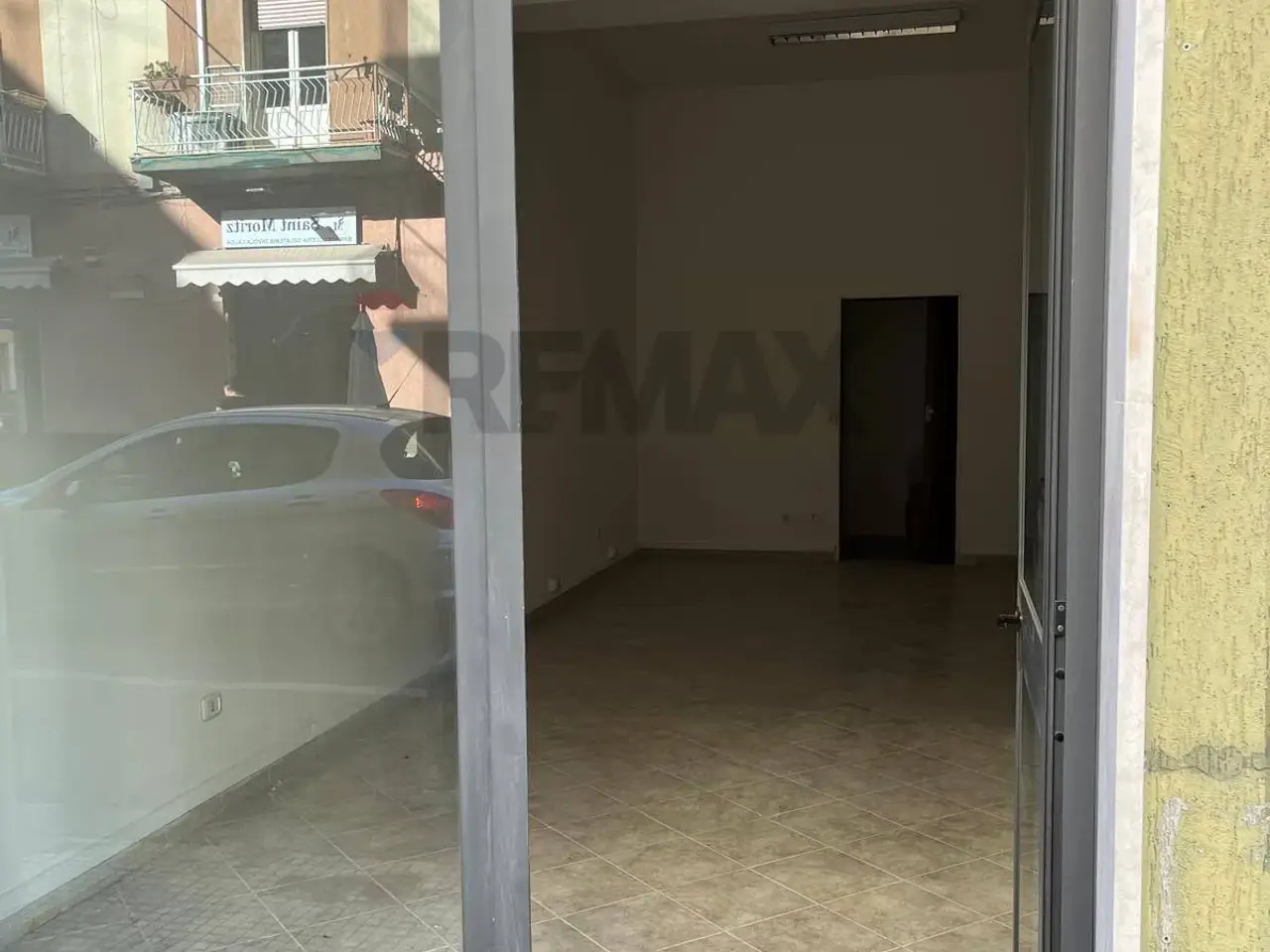 Negozio in Viale Zecchino 76, Siracusa, {3} - Foto 1