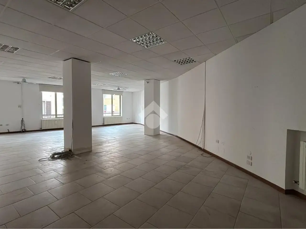 Ufficio in Via Giuseppe Verdi 12, Legnano, {3} - Foto 2