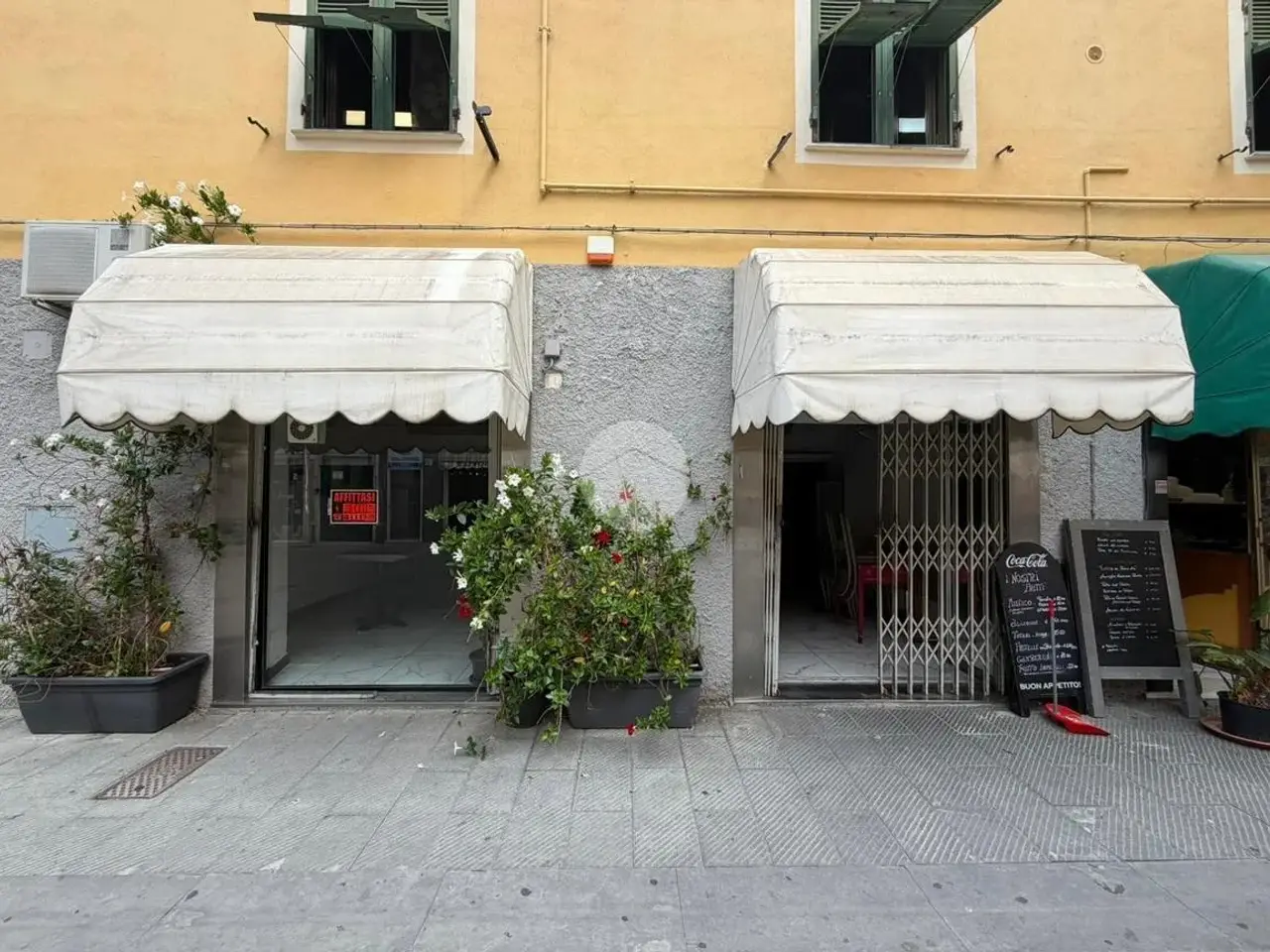 Negozio in Via Via Gaetano Donizetti 29, Genova, {3} - Foto 1