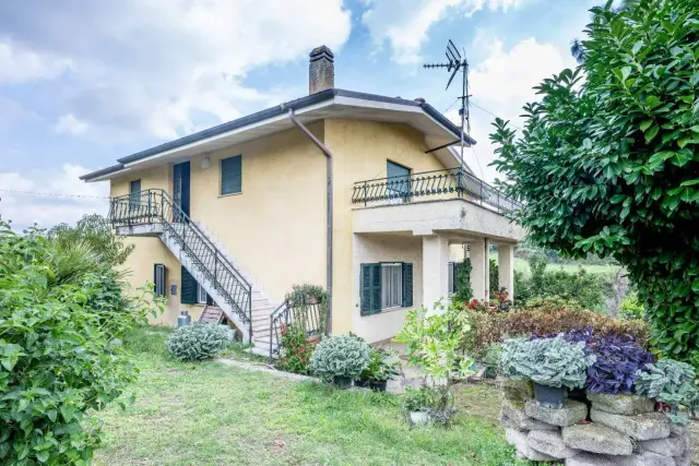 Villa in Via Colle del Pozzo 21, Velletri - Foto 1