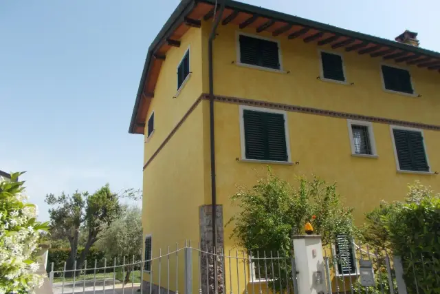 Two-family villa, Pietrasanta - Photo 1