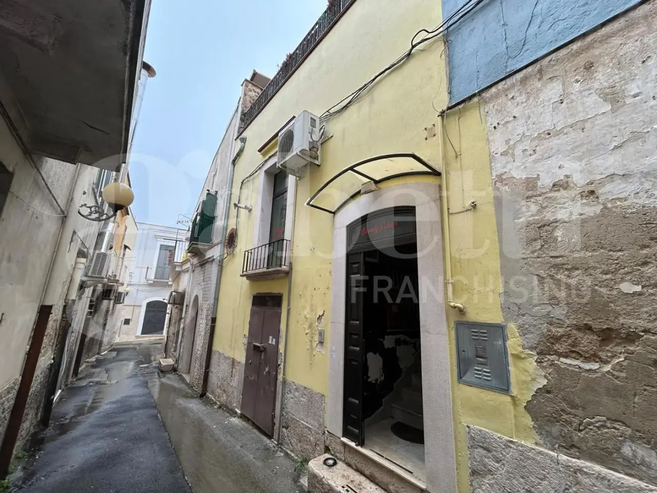 Ufficio in Vico Flavio Giusto 12, Canosa Di Puglia, {3} - Foto 1