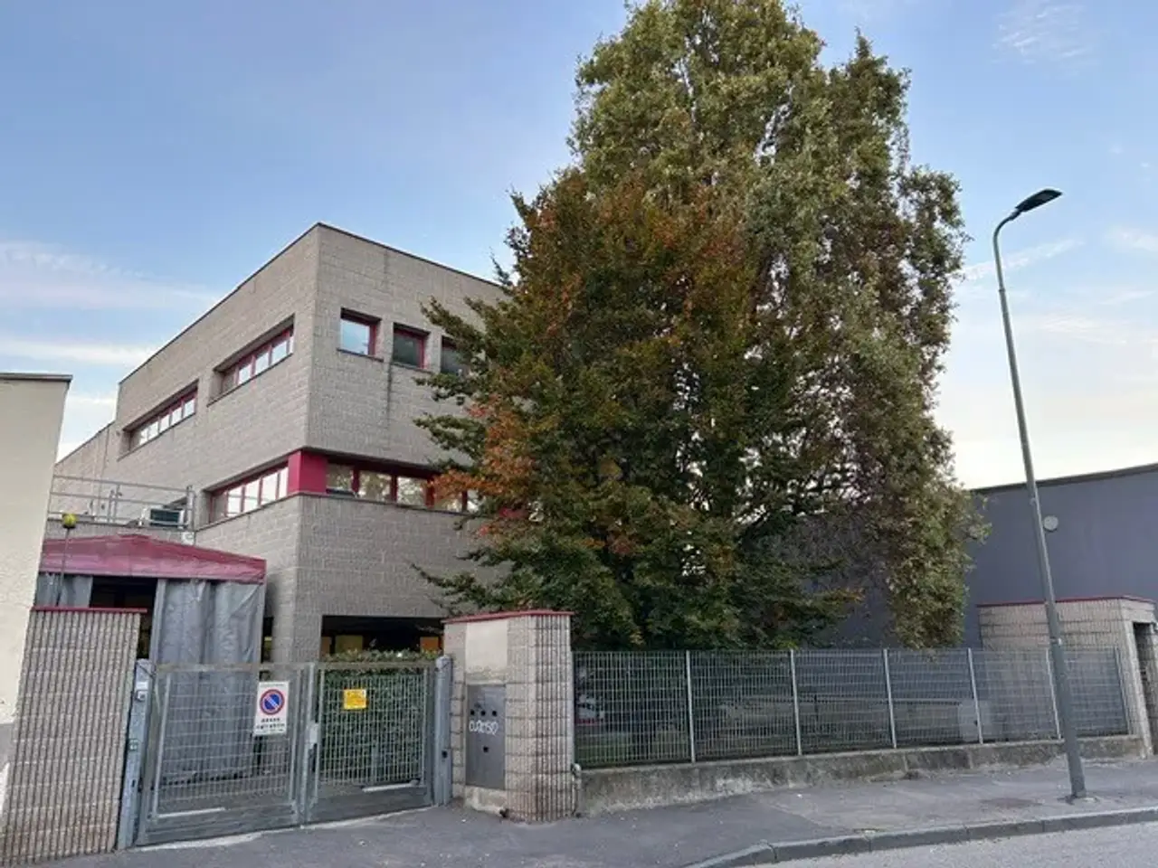 Ufficio in Via Pindaro 19, Milano, {3} - Foto 1