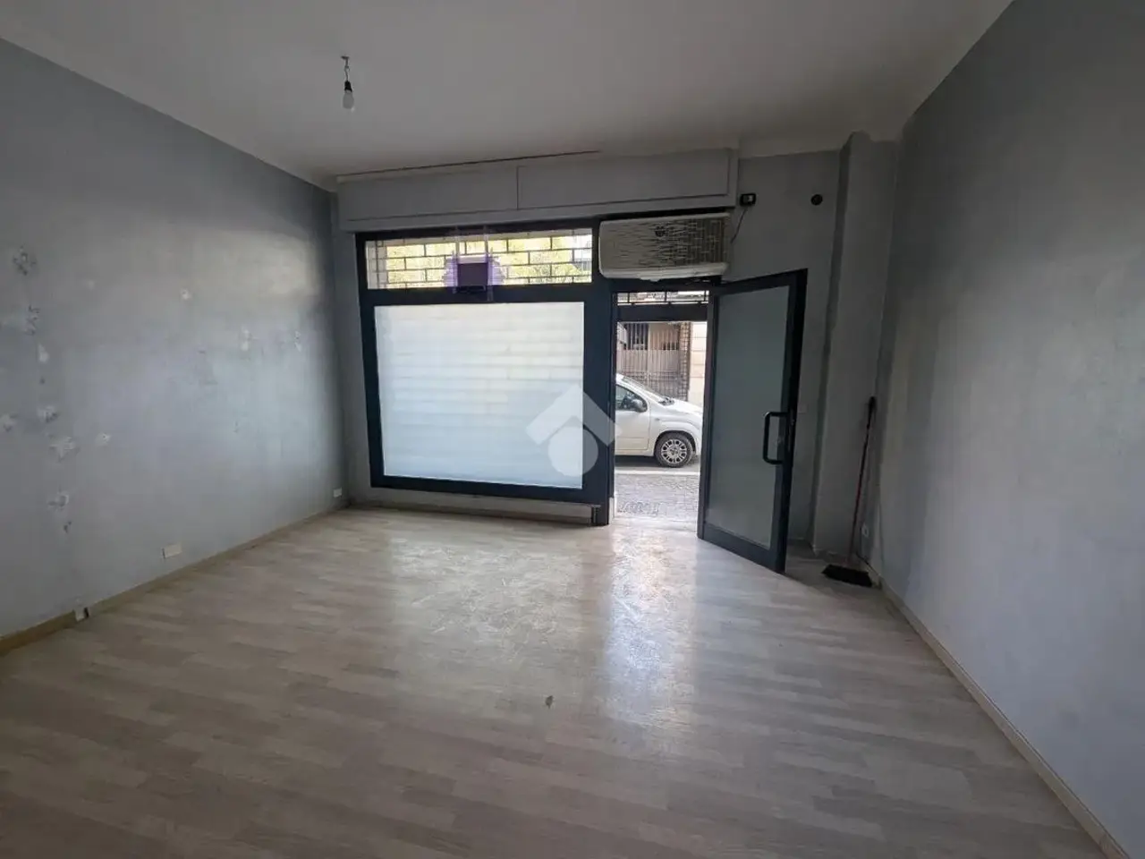 Negozio in Via Caronelli, Conegliano, {3} - Foto 2