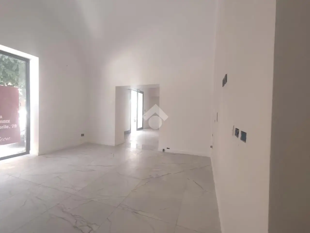 Negozio in Corso Vittorio Emanuele 160, Terrasini, {3} - Foto 1