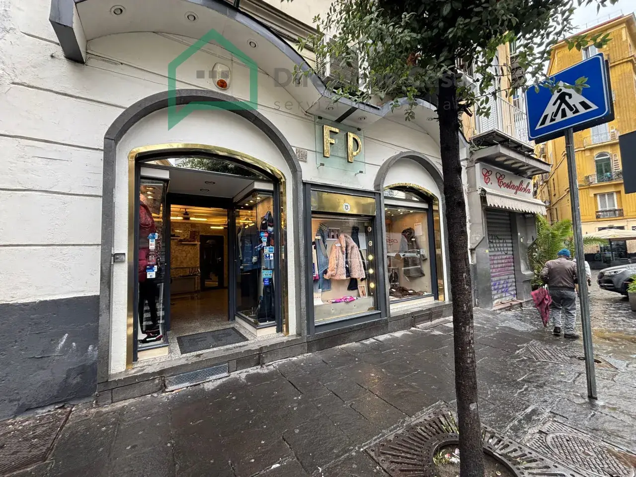 Negozio in Corso Giuseppe Garibaldi,286, Napoli, {3} - Foto 2