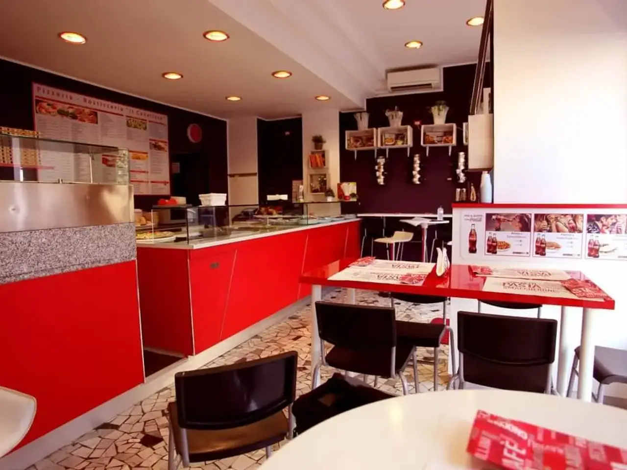 Pizzeria in , Milano, {3} - Foto 2