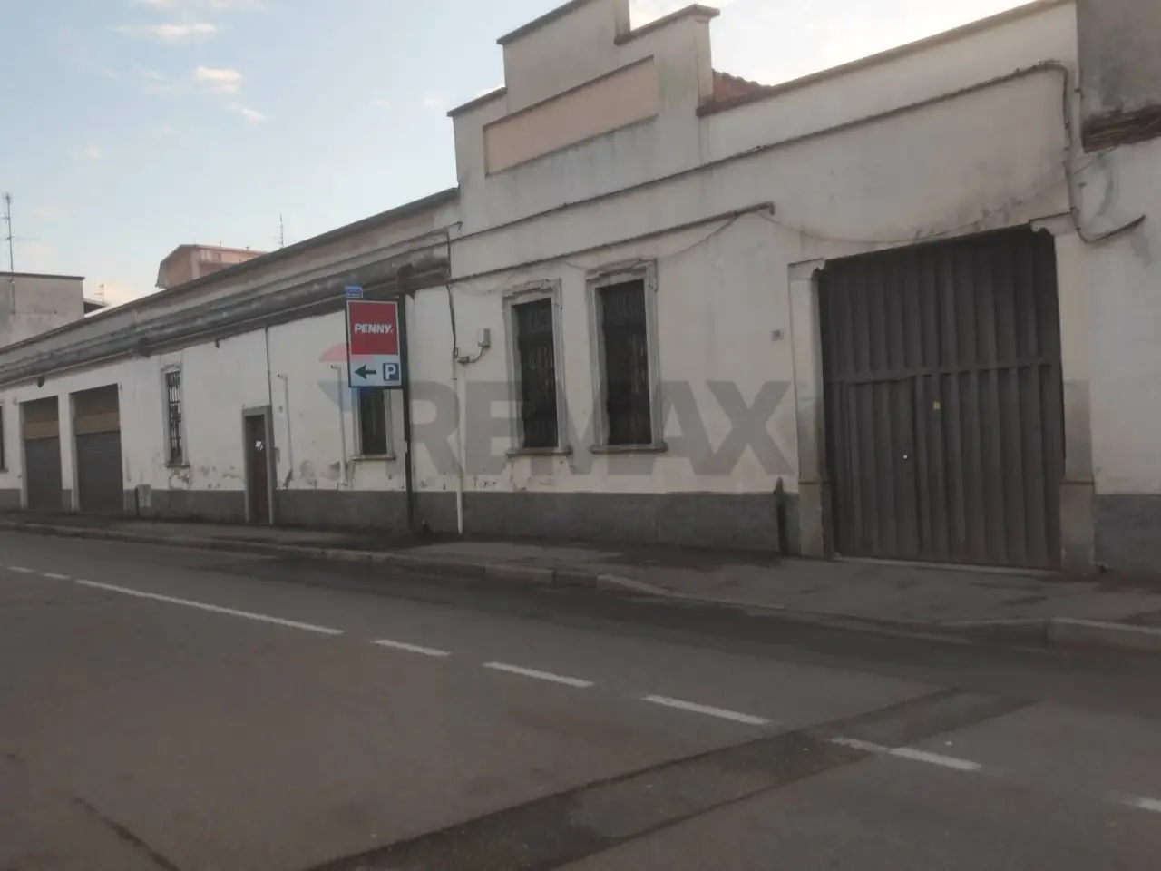 Capannone in Via Sella 35, Busto Arsizio, {3} - Foto 1