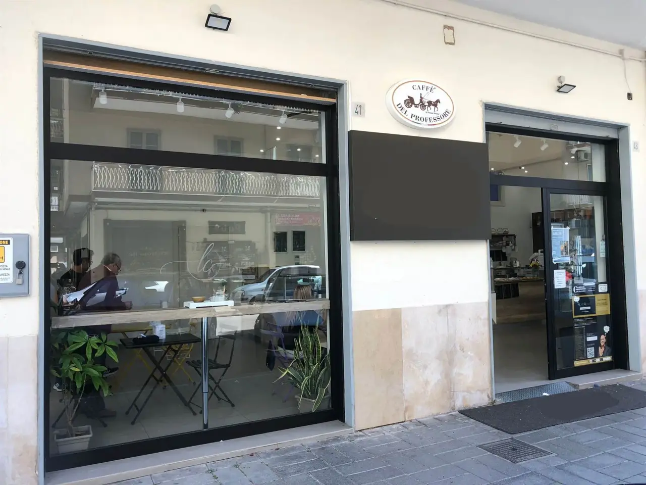 Negozio in Via Raffaele Mauri, Salerno, {3} - Foto 1