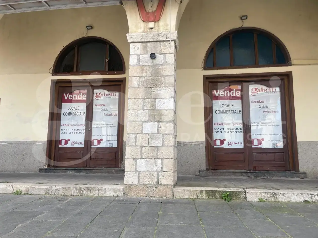 Negozio in Piazza Traniello 25, Gaeta, {3} - Foto 1