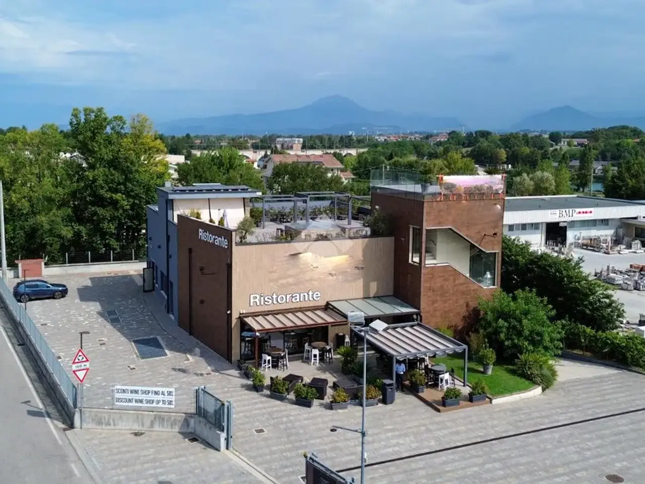 Negozio in Località Otello 1, Peschiera Del Garda, {3} - Foto 1