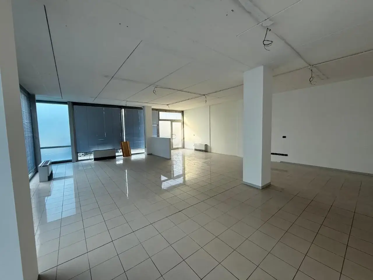 Ufficio in Via Marco Corner 147, Thiene, {3} - Foto 1